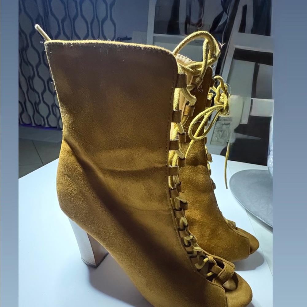 Stylish Tan Lace-Up Ankle Boots